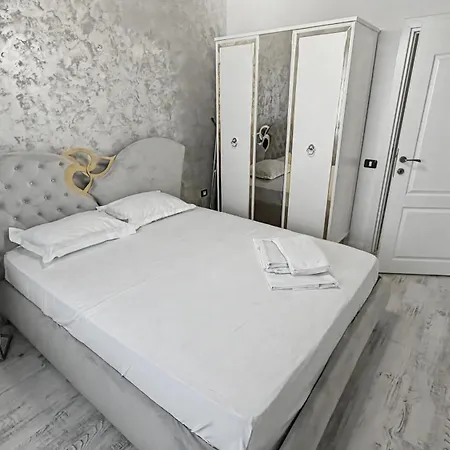 Black Sea Booking- D24 *
